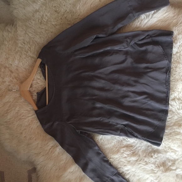 Princess Goes Hollywood Silk Blouse - Picture 1 of 2